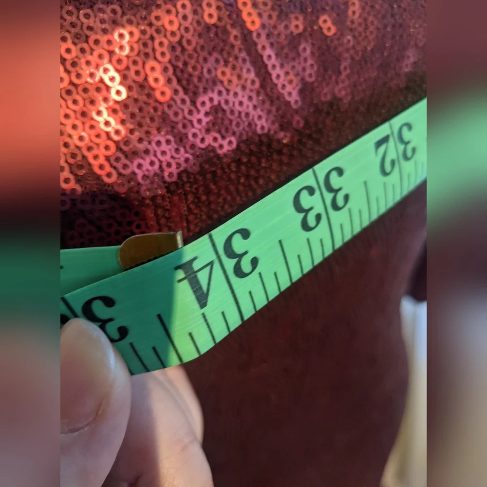 Burgundy sequin dress - Picture 9 of 10